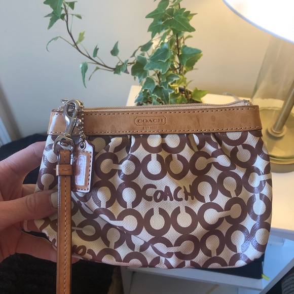 Coach Handbags - Coach coated canvas wristlet